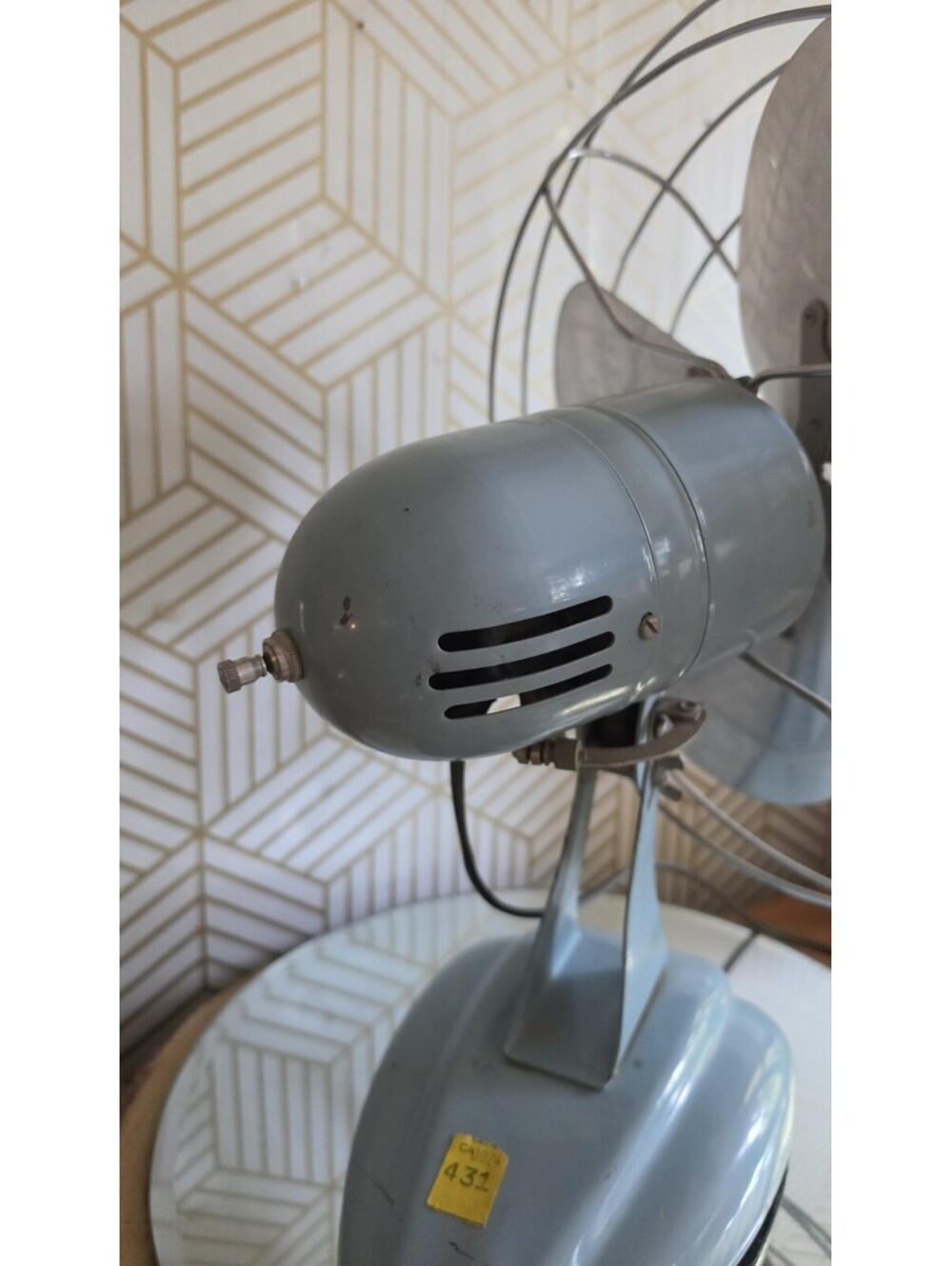 Vintage Blue Coronado Electric Oscillating Fan 12" Aluminum Blades Model 44-1004 - Picture 10 of 13